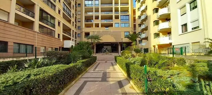 Cosy Blue Classe 2 Etoiles Piscine Parking Clim Terrasse Cannes 0*,  France